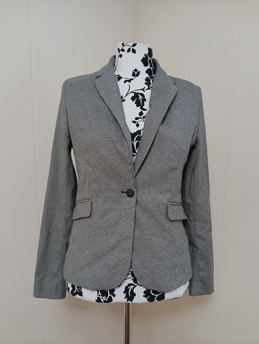 Lila Rose Gray Single-Button Women's Blazer